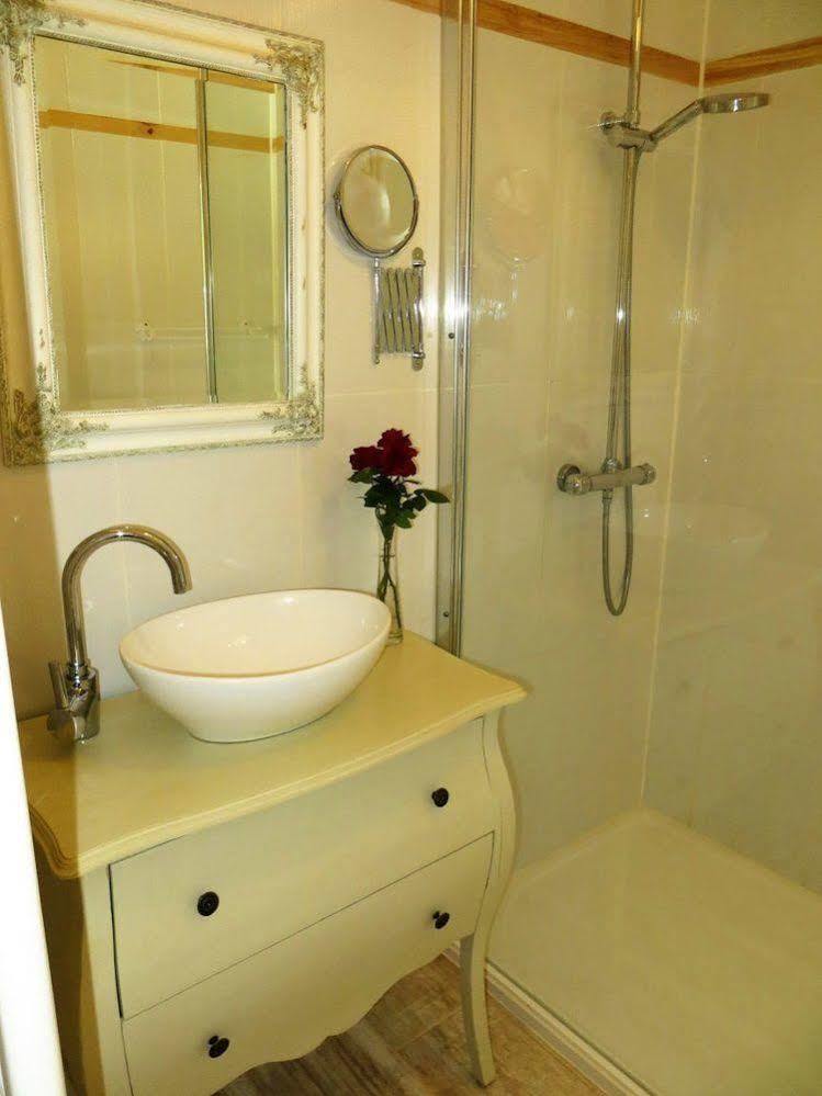 Eynesse Aux Trois Fontaines B&B 외부 사진